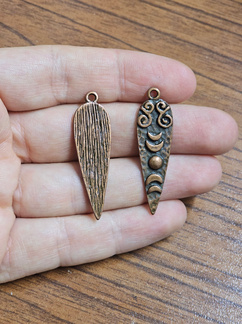 Copper Charms, Baroque Charms, Ethnic Earring Charms, Copper Rustic Pendant, Necklace Parts, Antique Copper Plated 42x12mm G36825