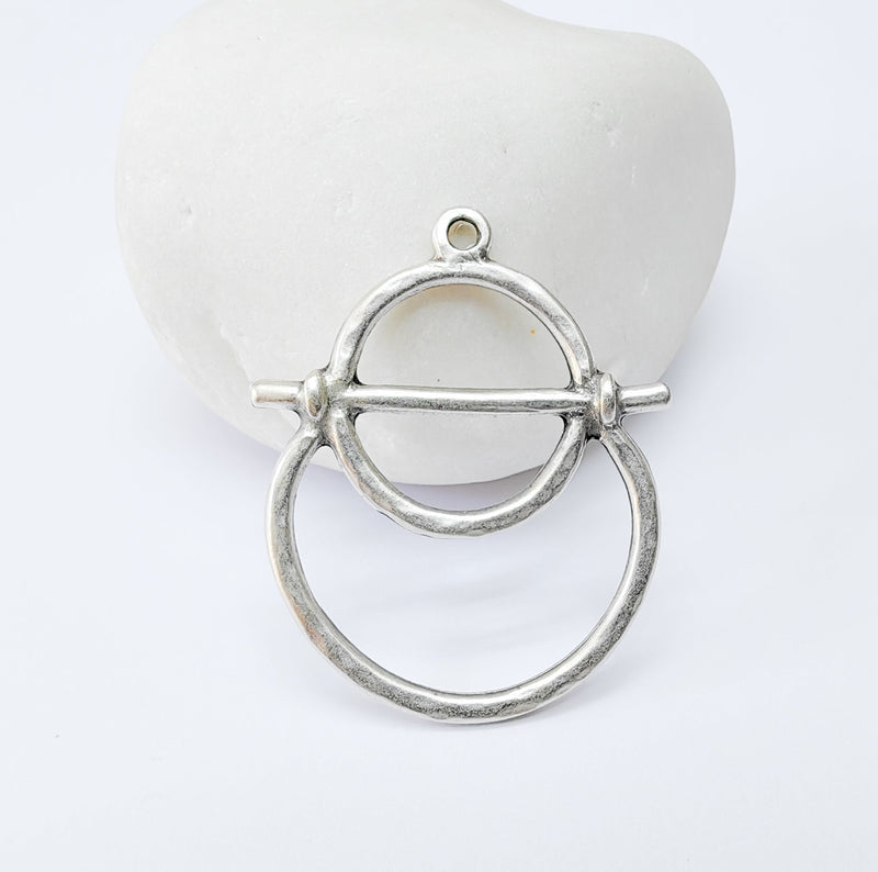 2 Antique silver charms Antique silver plated charms (33x31mm) G24513