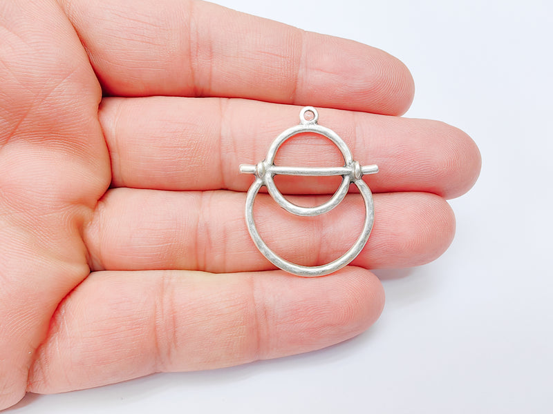 2 Antique silver charms Antique silver plated charms (33x31mm) G24513