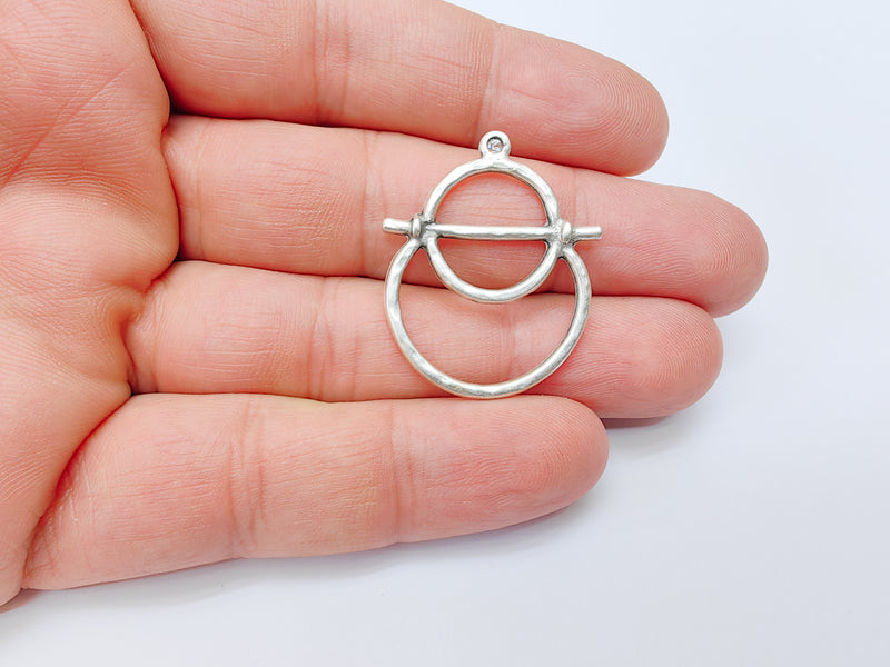 2 Antique silver charms Antique silver plated charms (33x31mm) G24513