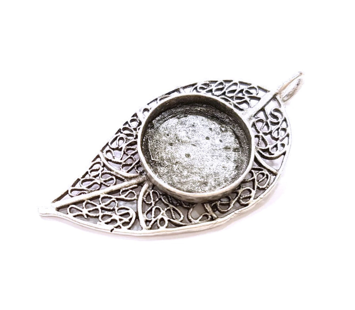 Silver Pendant Blank Bezel Base Setting Necklace Blank Mountings Antique Silver Plated Brass (20mm blank) G16516