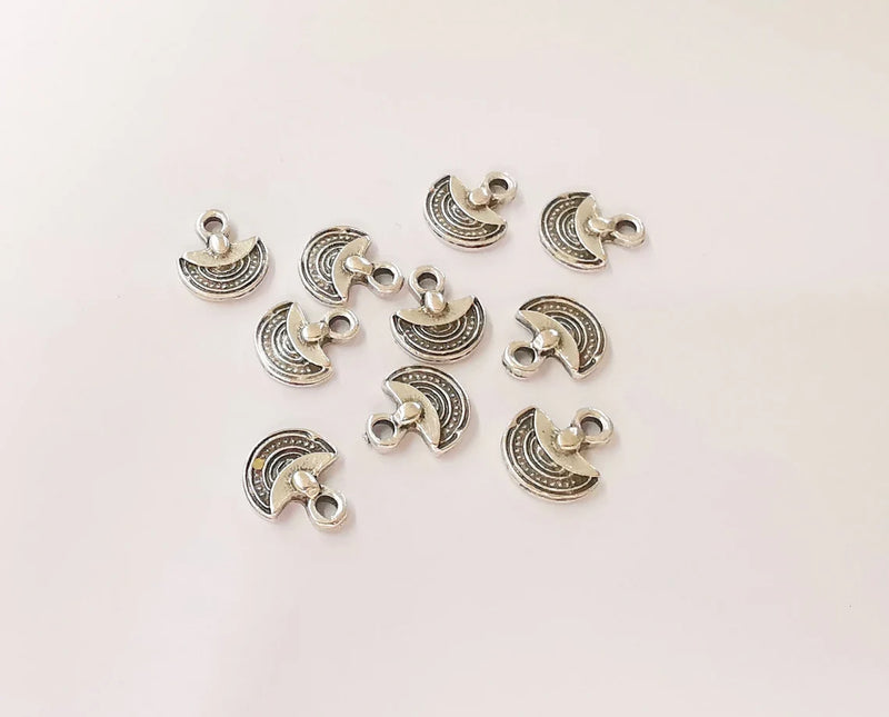20 Semi circle charms Antique silver plated charms (12x11mm) G23689