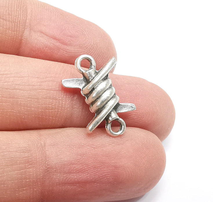 5 Barbed wire Charms Connector, Antique Silver Plated Earring Charms, Bracelet Charms (19x13mm) G29489