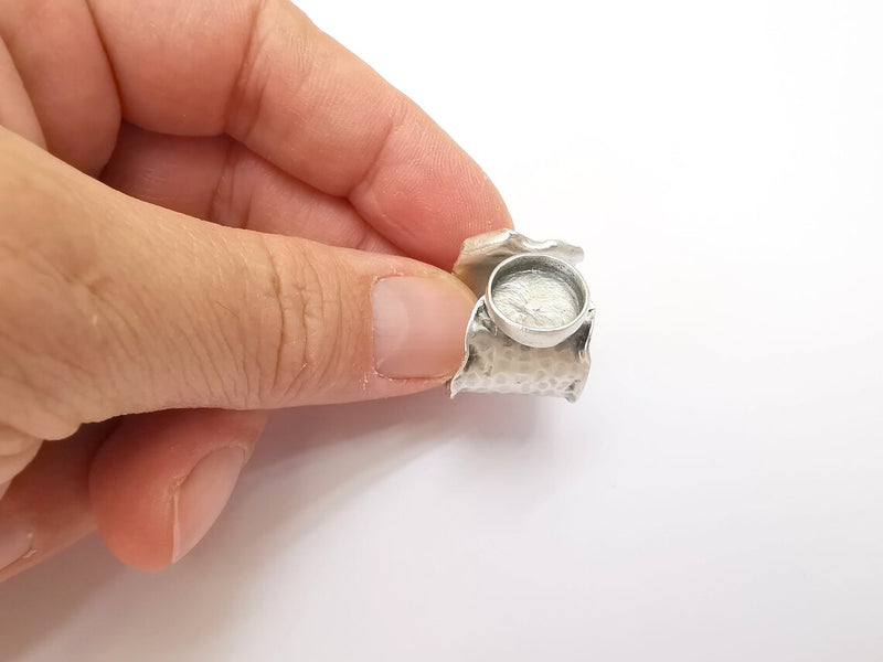 Hammered Ring Setting Resin Ring Blank Cabochon Mounting Adjustable Dried Flower Ring Base Bezel Antique Silver Plated Brass (12mm) G33602