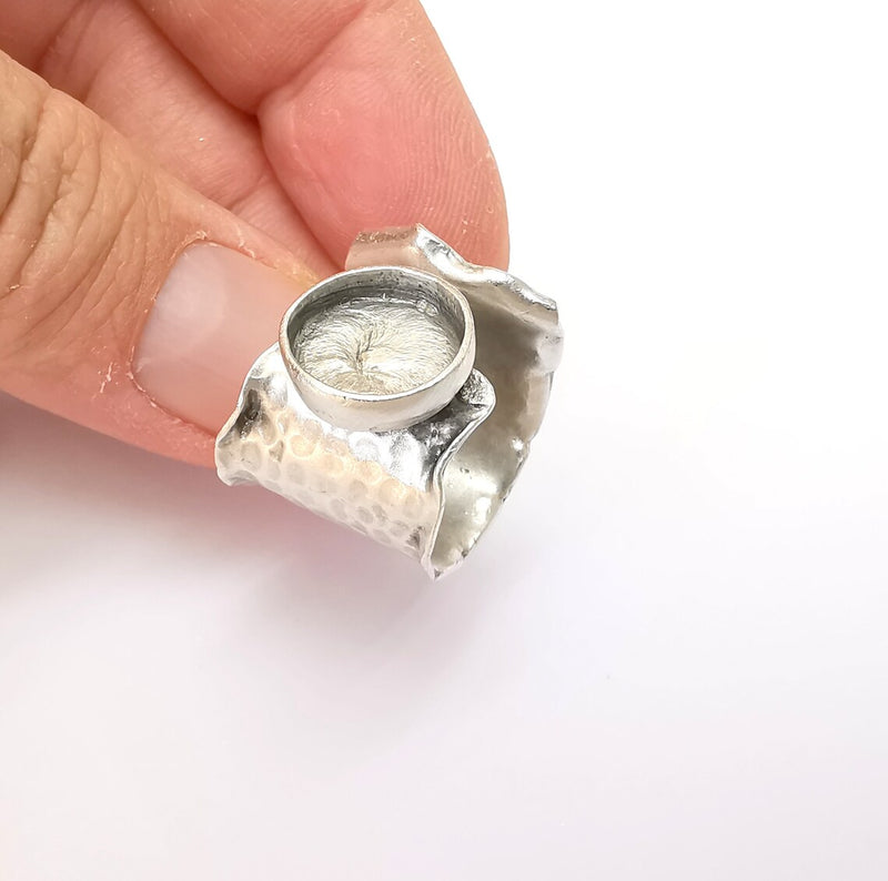 Hammered Ring Setting Resin Ring Blank Cabochon Mounting Adjustable Dried Flower Ring Base Bezel Antique Silver Plated Brass (12mm) G33602