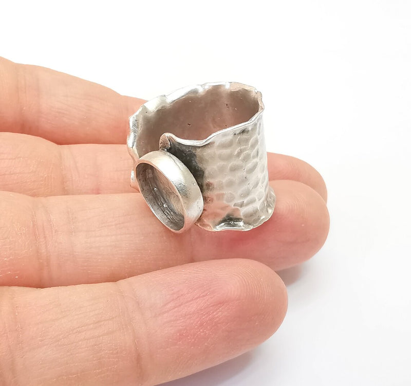Hammered Ring Setting Resin Ring Blank Cabochon Mounting Adjustable Dried Flower Ring Base Bezel Antique Silver Plated Brass (12mm) G33602