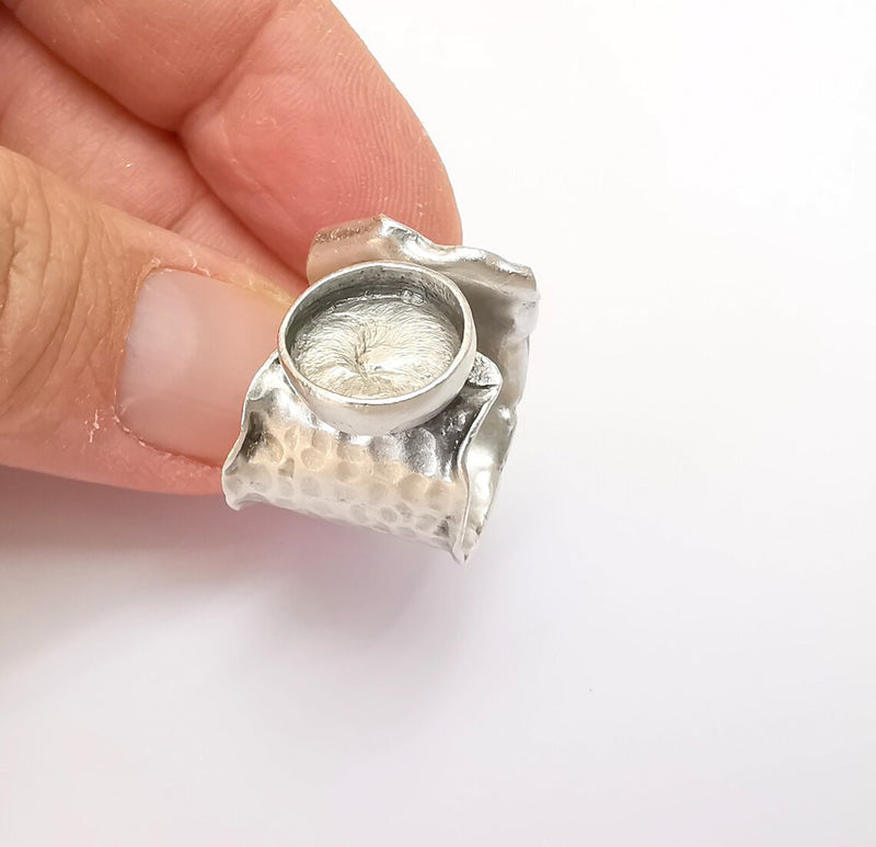 Hammered Ring Setting Resin Ring Blank Cabochon Mounting Adjustable Dried Flower Ring Base Bezel Antique Silver Plated Brass (12mm) G33602