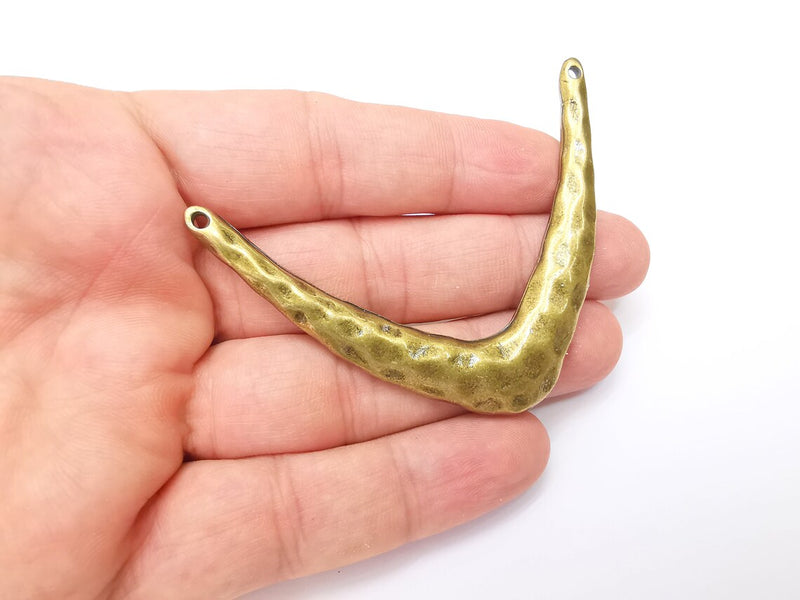 Hammered Large Pendant, Antique Bronze Plated Pendant (76x57mm) G33832