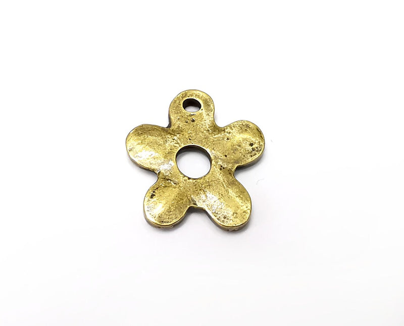 5 Daisy Charms Pendant Antique Bronze Plated (21x19mm) G34029