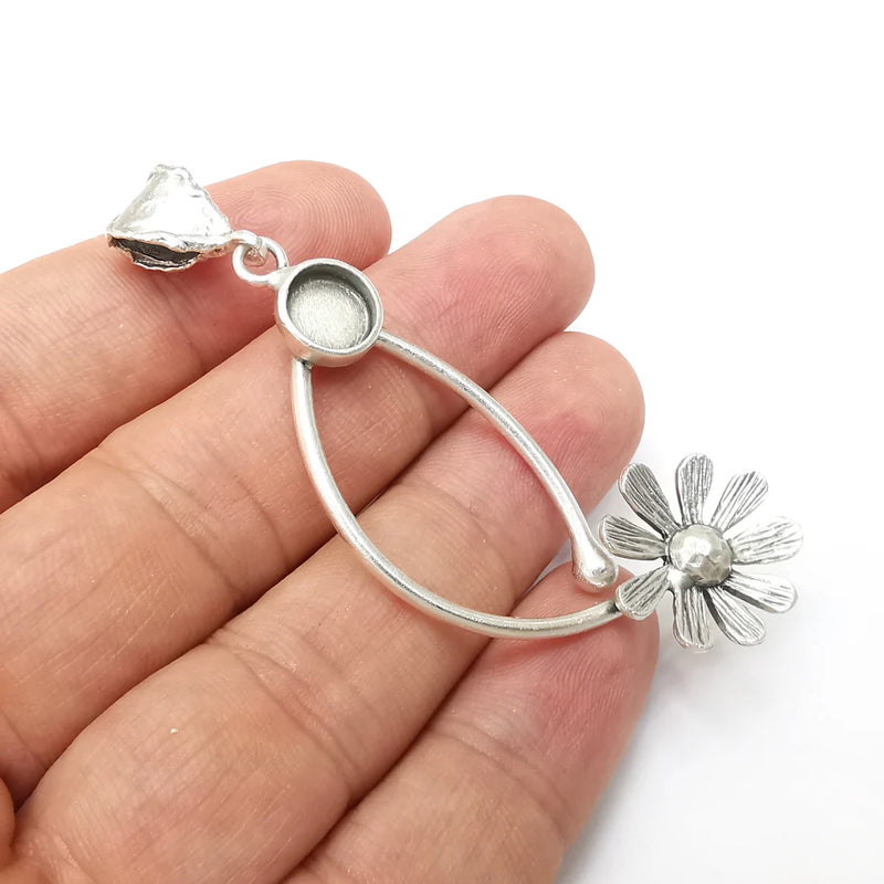 Flower Pendant Base Setting Bezel Blank Antique Silver Plated Brass Pendant (78mm) (8mm blank) G34044