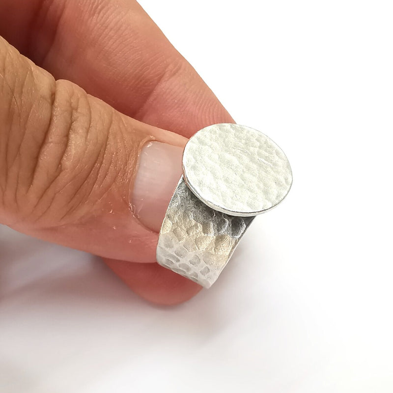 Hammered Ring Round Setting Resin Ring Blank Cabochon Mounting Adjustable Base Bezel Antique Silver Plated Brass (16mm) G17940