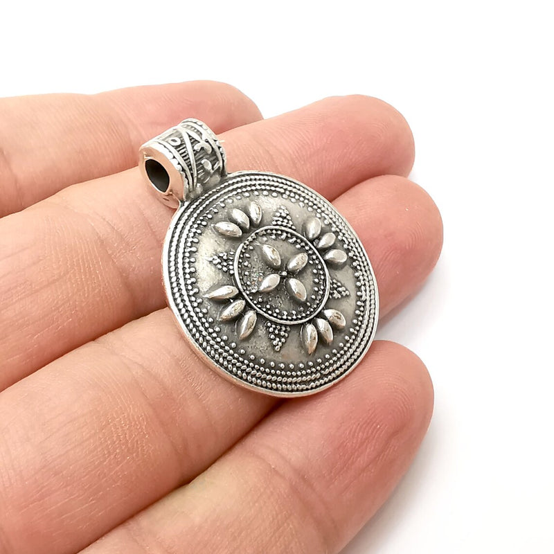 Round Charms, Antique Silver Plated Dangle Charms (37x28mm) G34175