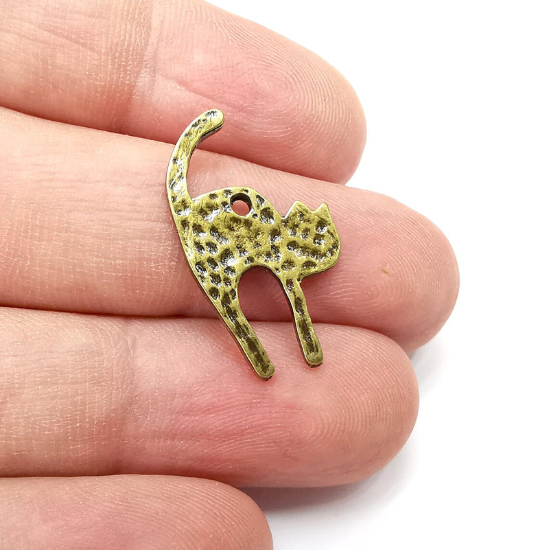 5 Cat Charms Antique Bronze Plated Charms (26x17mm) G34460