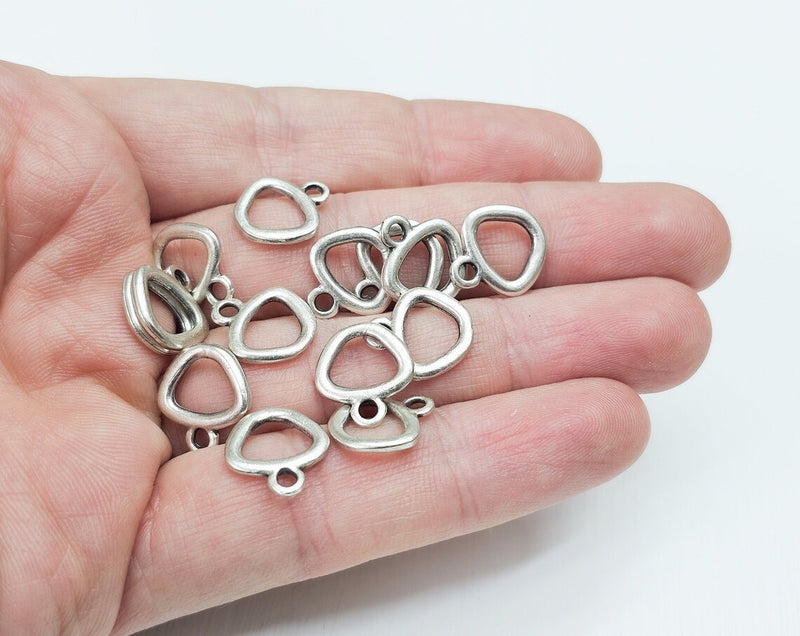 10 Triangle Charms, Antique Silver Plated (14x13mm) G34632
