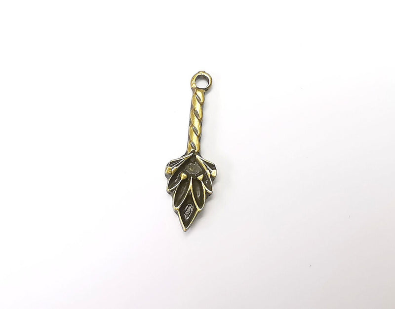 5 Leaf Charms, Antique Bronze Plated Charms (30x9mm) G34678
