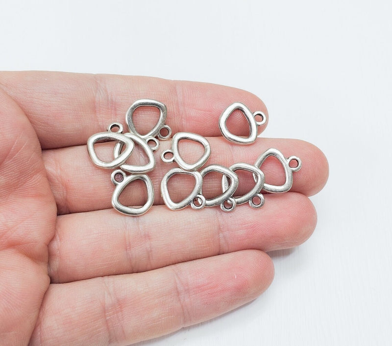 10 Triangle Charms, Antique Silver Plated (14x13mm) G34632