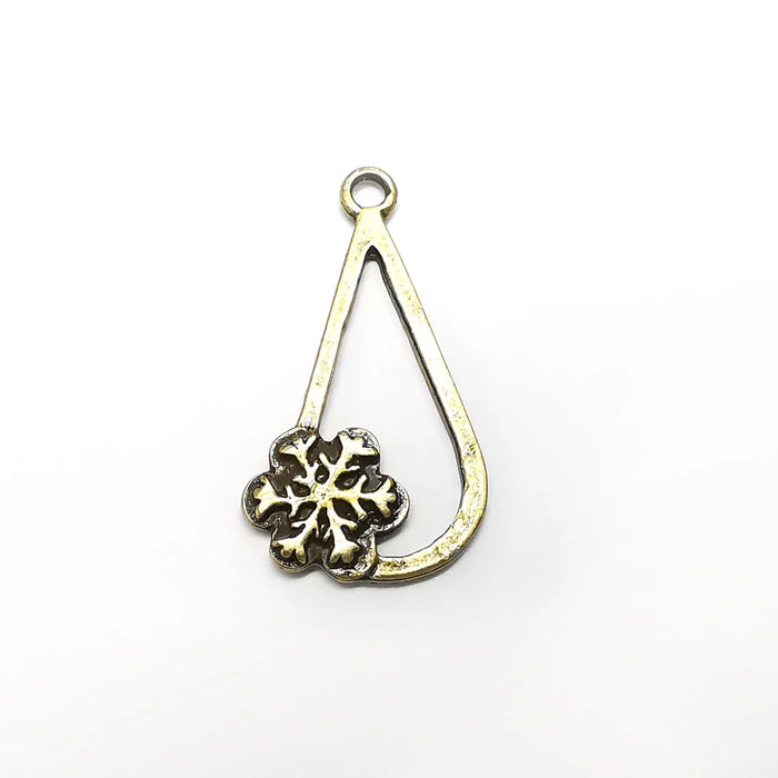 Snow Flake Chams, Drop Charms, Winter, Antique Bronze Plated Charms (39x21mm) G34909
