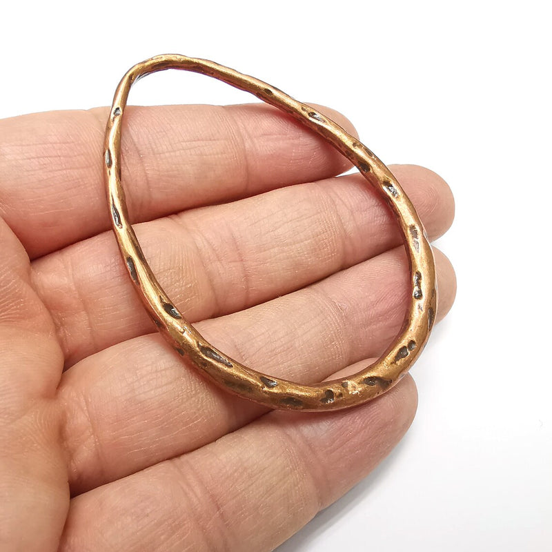 Hammered Frame Connector, Oval Jewelry Parts, Bracelet Component, Antique Copper Findings, Antique Copper Plated Metal (68x54mm) G35056