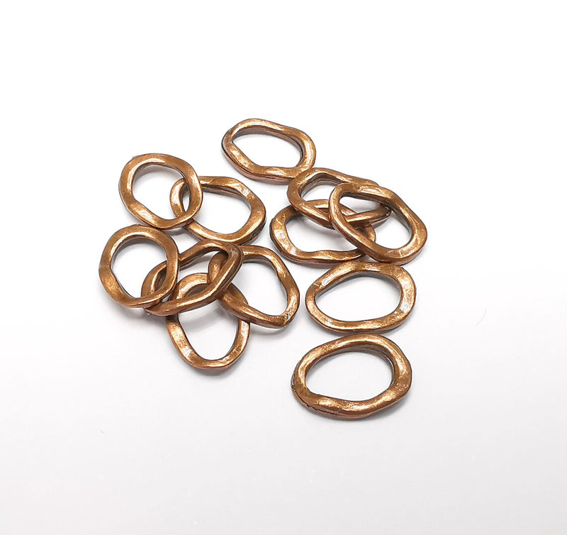10 Organic Oval Circle Connector, Jewelry Parts, Hammered Bracelet Component, Antique Copper Finding, Antique Copper Plated (13x9mm) G35087