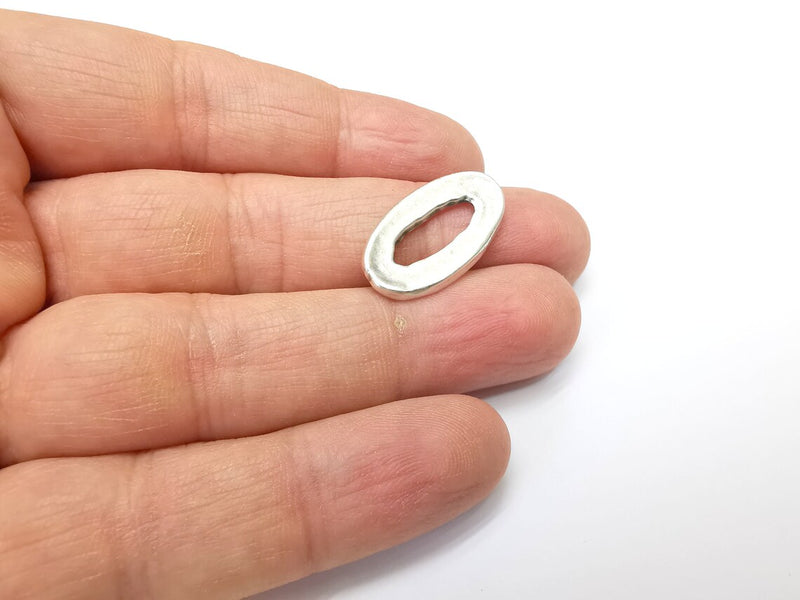 5 Silver Oval Circle Connector, Jewelry Parts, Hammered Bracelet Component, Antique Silver Finding, Antique Silver Plated (25x13mm) G35185