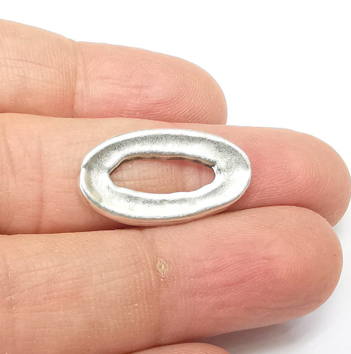 5 Silver Oval Circle Connector, Jewelry Parts, Hammered Bracelet Component, Antique Silver Finding, Antique Silver Plated (25x13mm) G35185