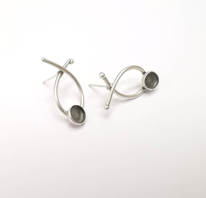 Silver Earring Base, Earring Blank, Ear Settings Bezel, Resin Blank, Cabochon Mountings, Antique Silver Plated Brass (6mm blanks) G35275