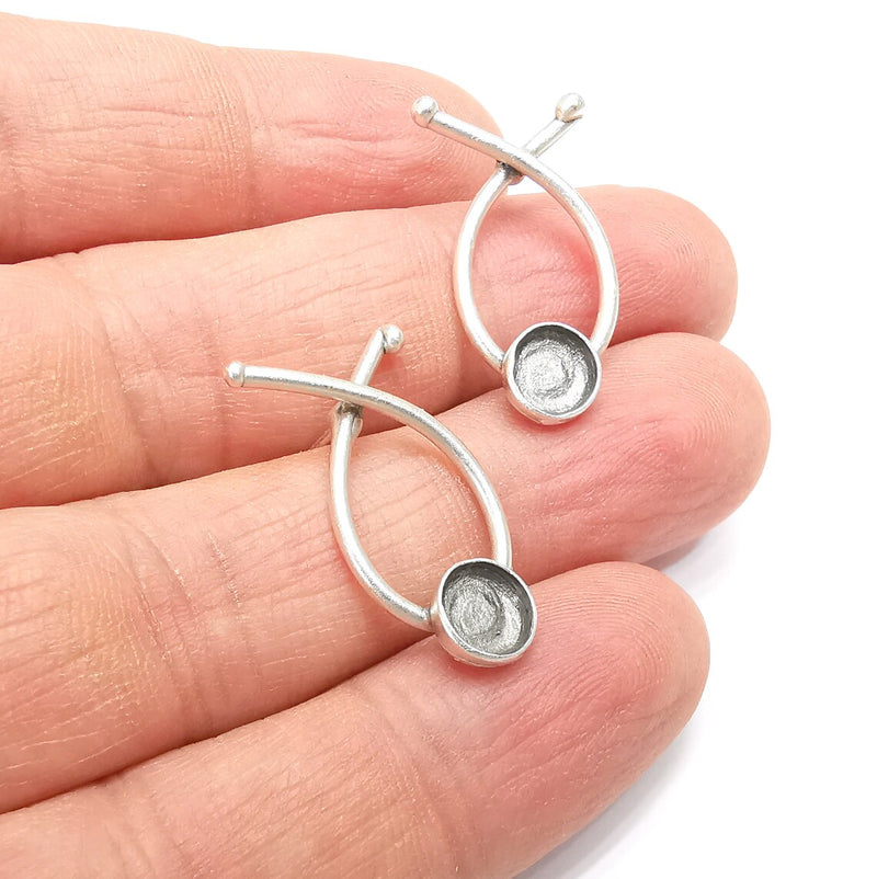 Silver Earring Base, Earring Blank, Ear Settings Bezel, Resin Blank, Cabochon Mountings, Antique Silver Plated Brass (6mm blanks) G35275