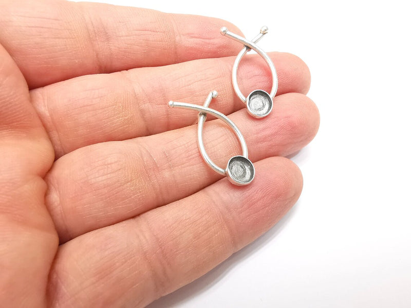 Silver Earring Base, Earring Blank, Ear Settings Bezel, Resin Blank, Cabochon Mountings, Antique Silver Plated Brass (6mm blanks) G35275
