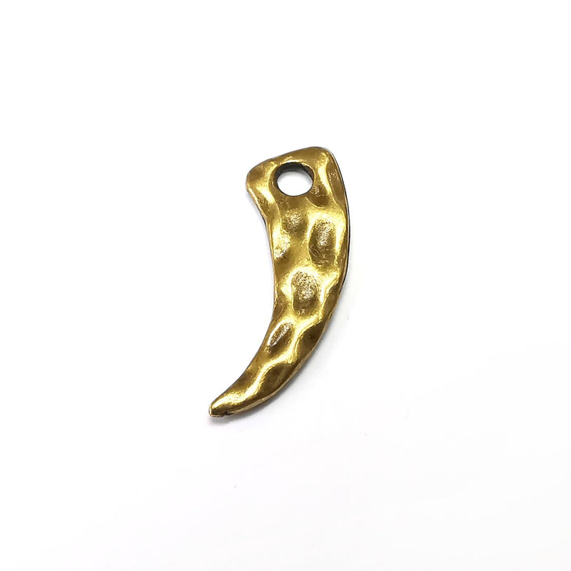5 Hammered Charms, (Double sided) Tooth Claw Charms, Earring Charms, Bronze Pendant, Necklace Pendant, Antique Bronze Plated 30x9mm G35131