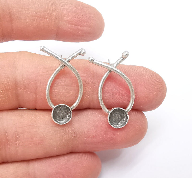 Silver Earring Base, Earring Blank, Ear Settings Bezel, Resin Blank, Cabochon Mountings, Antique Silver Plated Brass (6mm blanks) G35275