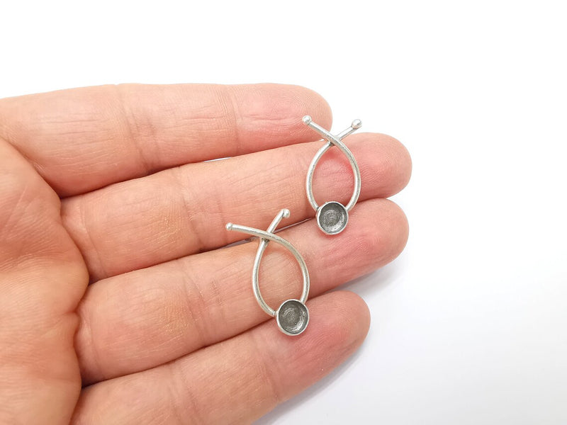 Silver Earring Base, Earring Blank, Ear Settings Bezel, Resin Blank, Cabochon Mountings, Antique Silver Plated Brass (6mm blanks) G35275