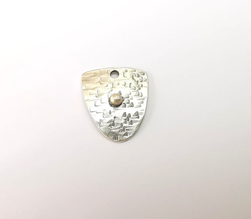 Silver Dangle Charms, Hammered Boho Charm, Rustic Charm, Earring Charm, Silver Pendant, Necklace Parts, Antique Silver Plated 23x20mm G35510