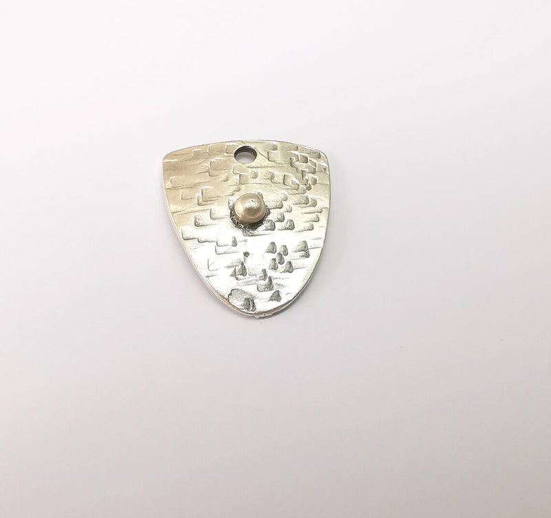 Silver Dangle Charms, Hammered Boho Charm, Rustic Charm, Earring Charm, Silver Pendant, Necklace Parts, Antique Silver Plated 23x20mm G35510