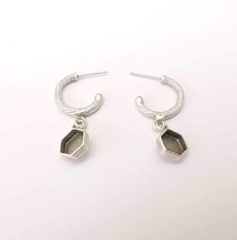 Earring Stud Base, Hexagon Earring Blank, Ear Settings Resin Bezel, Cabochon Mounting, Antique Silver Plated Brass (8mm blanks) G35590