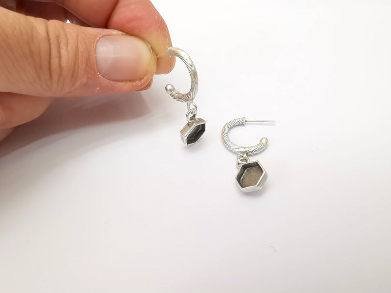 Earring Stud Base, Hexagon Earring Blank, Ear Settings Resin Bezel, Cabochon Mounting, Antique Silver Plated Brass (8mm blanks) G35590