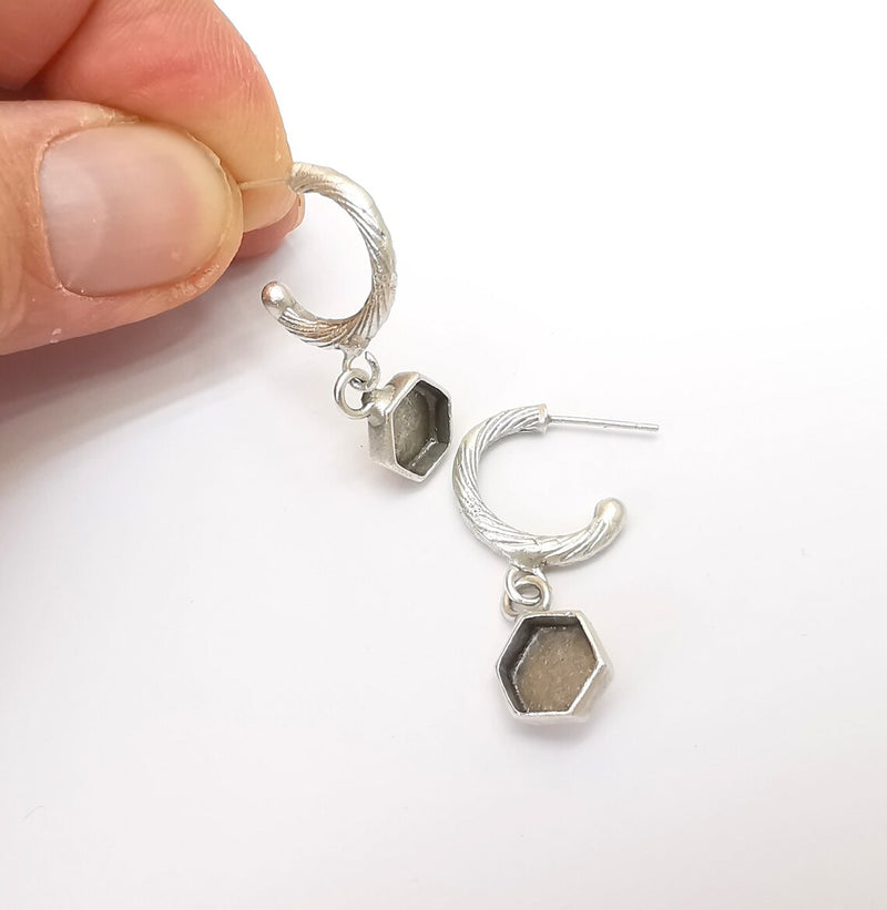 Earring Stud Base, Hexagon Earring Blank, Ear Settings Resin Bezel, Cabochon Mounting, Antique Silver Plated Brass (8mm blanks) G35590