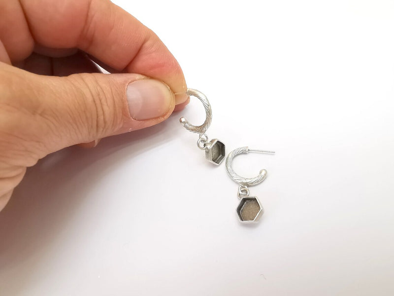 Earring Stud Base, Hexagon Earring Blank, Ear Settings Resin Bezel, Cabochon Mounting, Antique Silver Plated Brass (8mm blanks) G35590