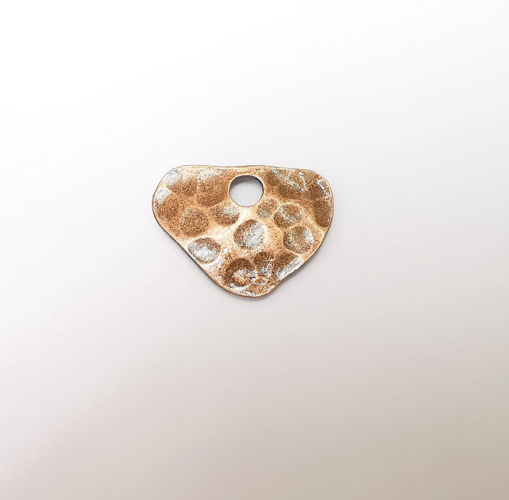 2 Copper Heart Charms, Baroque Charms, Earring Charms, Copper Pendant, Necklace Parts, Antique Copper Plated 28x20mm G35904
