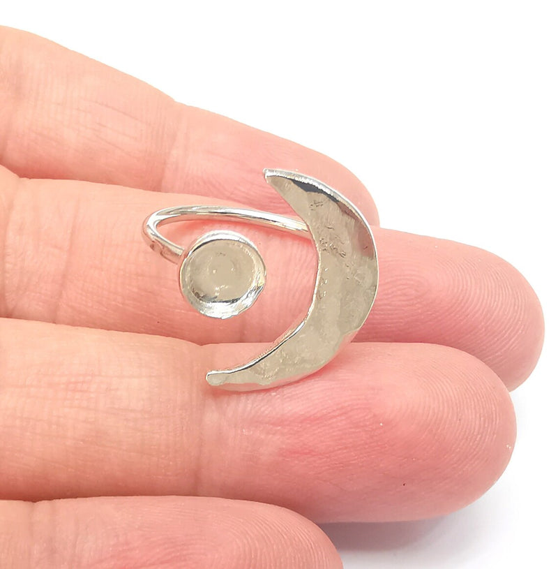 Shiny Silver Hammered Crescent Ring Setting, Cabochon Blank, Resin Bezel Mounting, Epoxy Frame, Adjustable Rhodium Plated Brass 6mm G36011