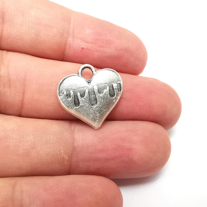 5 Heart Charms, Silver Charms, Boho Charms, Earring Charms, Silver Pendant, Necklace Parts, Antique Silver Plated 19x18mm G36256