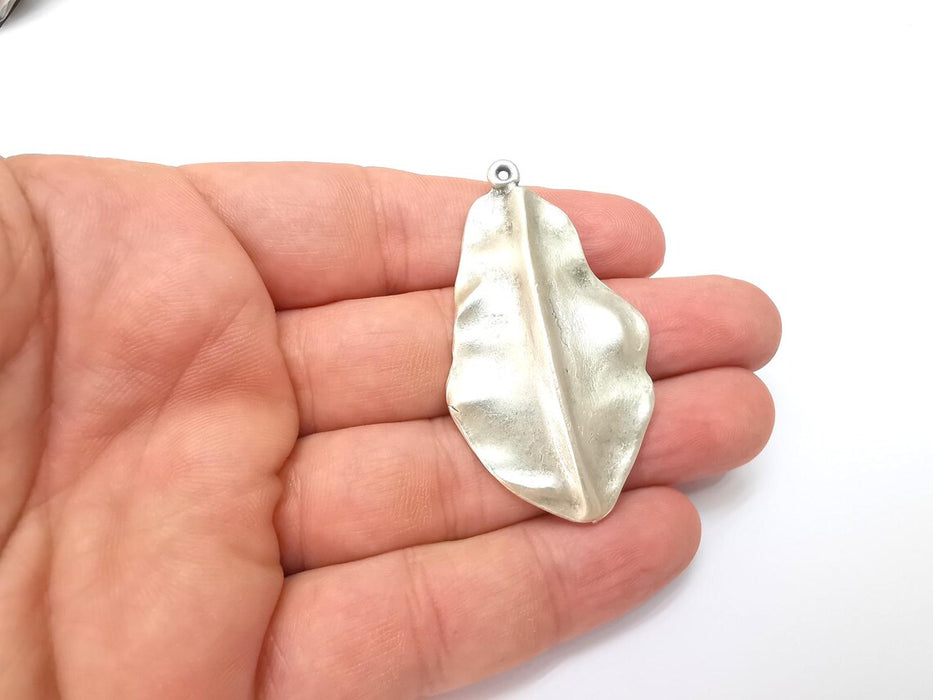 Leaf Pendant, Boho Charms, Earring Charms, Silver Dangle Pendant, Necklace Parts, Antique Silver Plated Zamac 57x33mm G36502