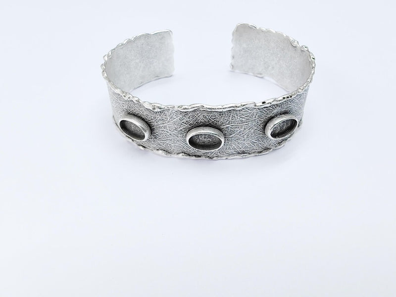 Textured Cuff Bracelet with Bezel Setting, Bangle Resin Blank Wristband Cabochon Base Adjustable Antique Silver Plated Brass (6mm) G36792