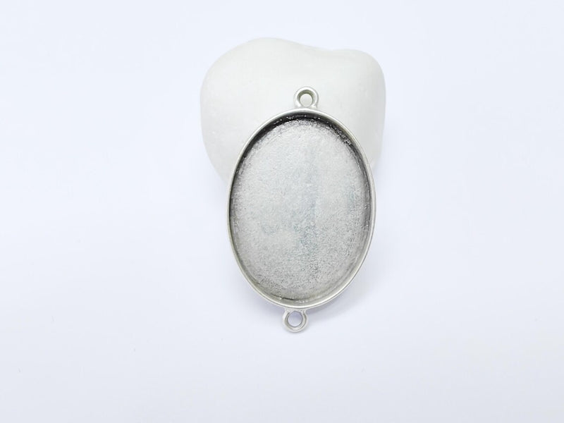 Oval Pendant Bezel Connector, Resin Blank Base, Mosaic Mountings, Dry flower Frame, Polymer Clay base, Antique Silver Plated 40x30 mm G37248