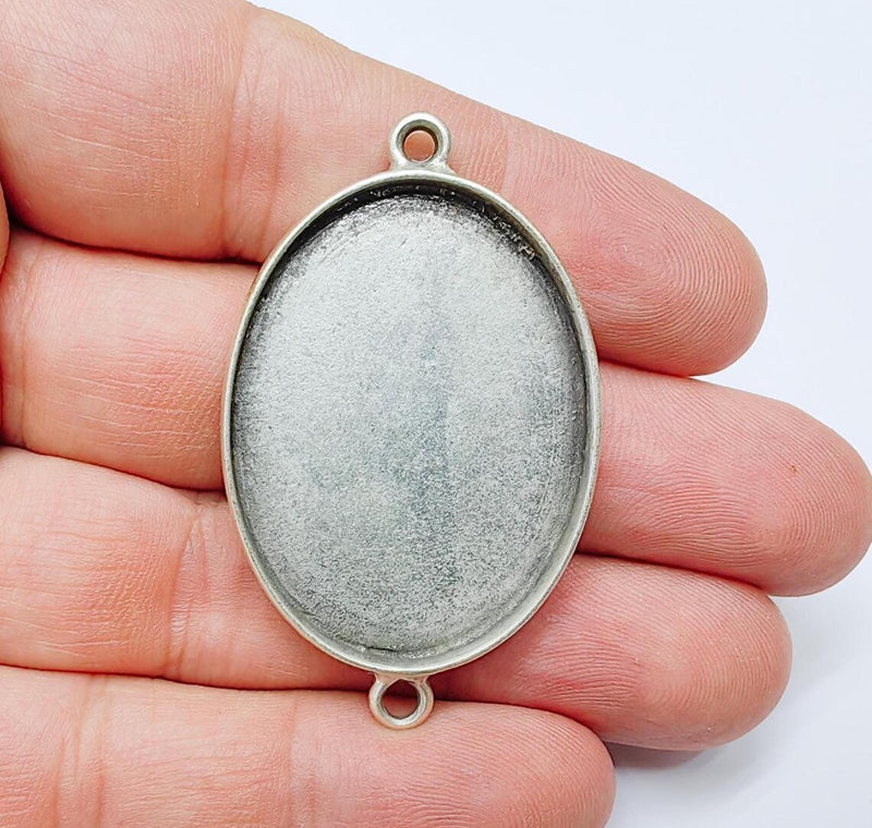Oval Pendant Bezel Connector, Resin Blank Base, Mosaic Mountings, Dry flower Frame, Polymer Clay base, Antique Silver Plated 40x30 mm G37248