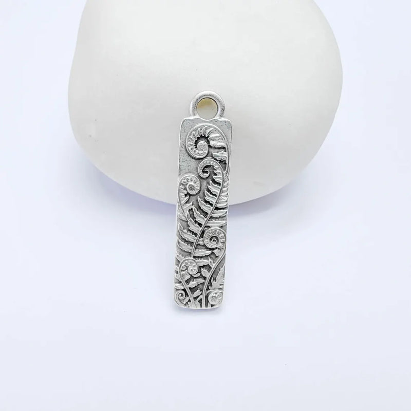 Fern Leaf Pendant Charm, Double Sided Botanical Design, Antique Silver Plated, 31x7mm, G38126
