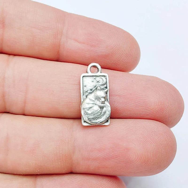 2 Pcs Sleeping Cat Charm Pendant, Moon and Stars Design, Antique Silver Plated, 18x8mm, G38179
