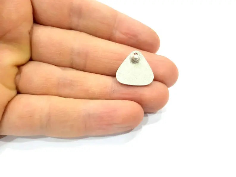 6 Silver Charms Antique Silver Plated Metal (18x17mm) G15420