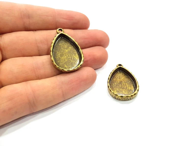 2 Hammered Base Resin Base Pendant Blank inlay Blank Mosaic Blank Bezel Setting Mountings Antique Bronze Plated Metal (25x18mm blank) G18717