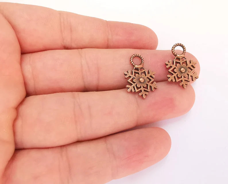 10 SnowFlake Charms Antique Copper Plated Charms (20x14mm) G22135