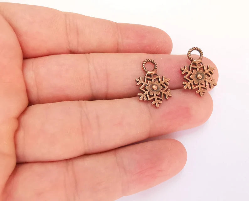 10 Snowflake Charms Antique Copper Plated Charms (20x14mm) G22135